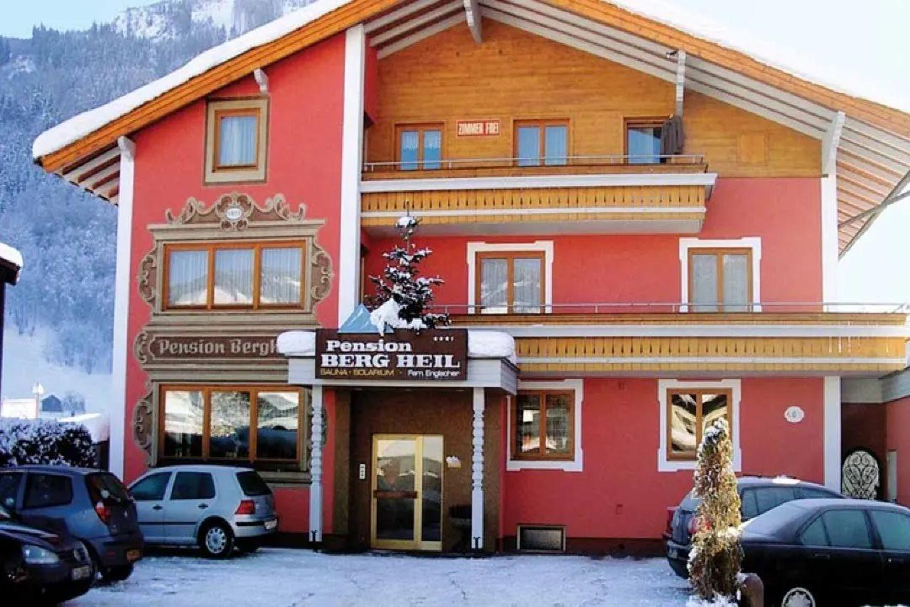 Pension Bergheil Kaprun Exterior photo