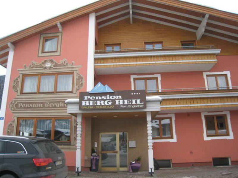 Pension Bergheil Kaprun Exterior photo